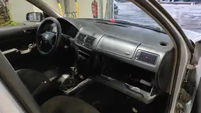 Здавання транспортного засобу volkswagen golf iv variant (1j5) conceptline року 2000 потужний alh