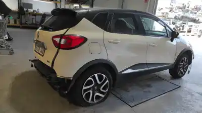 Sloopvoertuig RENAULT CAPTUR  van het jaar 2016 aangedreven K9K608