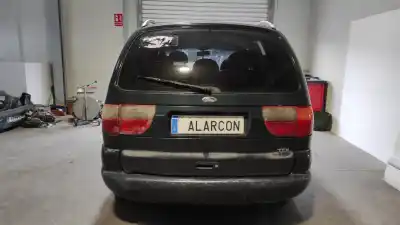 Veicolo di demolizione ford galaxy (vx) clx dell'anno 1996 alimentato 1z