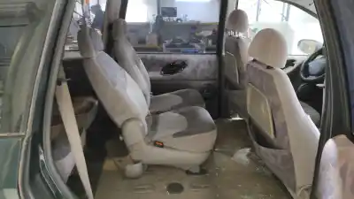 Veicolo di demolizione ford galaxy (vx) clx dell'anno 1996 alimentato 1z