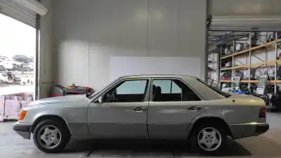Verschrottungsfahrzeug mercedes-benz clase e (w124) berlina e 230 (124.023) des jahres 1989 angetrieben m102982
