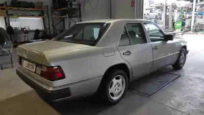 Verschrottungsfahrzeug mercedes-benz clase e (w124) berlina e 230 (124.023) des jahres 1989 angetrieben m102982