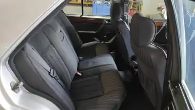 Verschrottungsfahrzeug mercedes-benz clase e (w124) berlina e 230 (124.023) des jahres 1989 angetrieben m102982