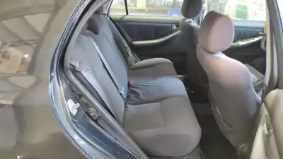 Verschrottungsfahrzeug toyota corolla (e12) 2.0 d-4d linea sol berlina des jahres 2003 angetrieben 1cdftv