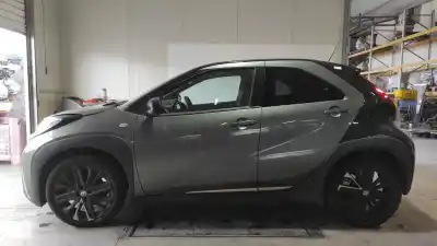 Здавання транспортного засобу toyota aygo x (_b7_) 1.0 vvt-i (kgb70) року 2023 потужний 1kr
