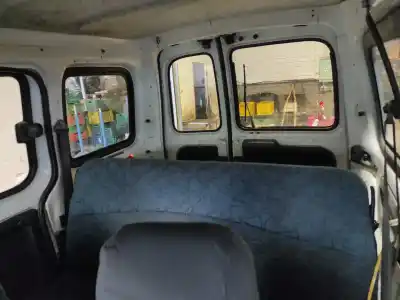 Здавання транспортного засобу renault kangoo (f/kc0) authentique року 2001 потужний  Здавання транспортного засобу renault kangoo (f/kc0) authentique року 2001 потужний