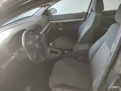 Sloopvoertuig opel vectra c berlina comfort van het jaar 2003 aangedreven y20dth