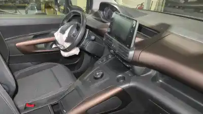 Veicolo di demolizione peugeot rifter active nav+ standard dell'anno 2022 alimentato yh01