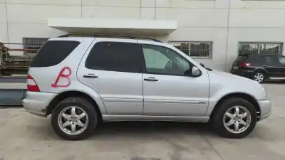 Sloopvoertuig mercedes-benz clase m (w163) 400 cdi (163.128) van het jaar 2002 aangedreven 628963