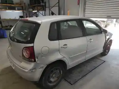 Vehículo de desguace volkswagen polo (9n3) advance del año 2006 con motor bnm