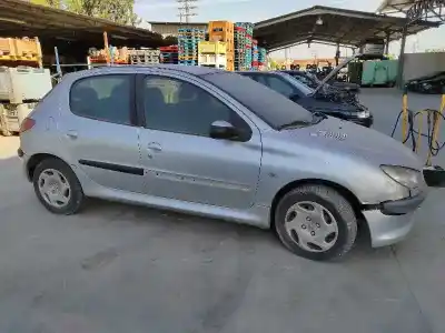 Veículo de Sucata peugeot 206 berlina x-line do ano 2003 alimentado d-wjy