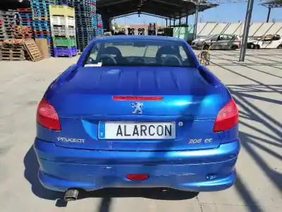 Veículo de Sucata peugeot 206 cc cc do ano 2001 alimentado rfnew10j4