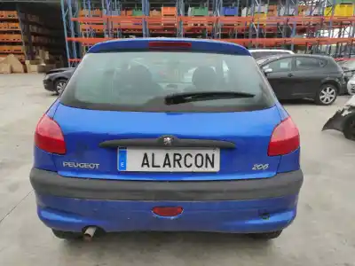 Veículo de Sucata peugeot 206 berlina xr do ano 1999 alimentado kfx