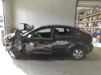 Veicolo di demolizione ford focus berlina (cap) trend dell'anno 2005 alimentato hwda