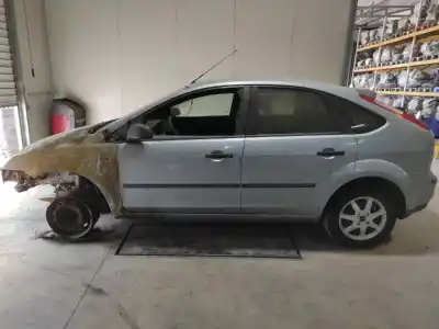 Veículo de Sucata ford focus berlina (cap) ambiente (d) do ano 2006 alimentado hhda