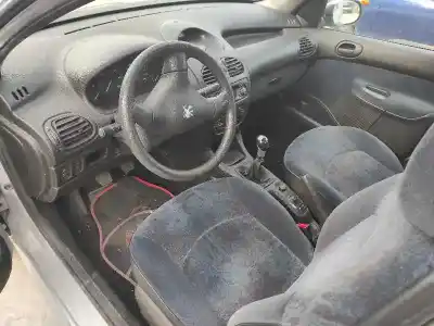 Veículo de Sucata peugeot 206 berlina xt do ano 1999 alimentado d-wjz