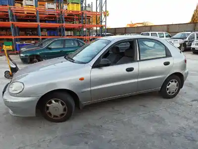 Veículo de Sucata daewoo lanos cool do ano 1998 alimentado a15sms