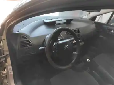 Sloopvoertuig citroen c4 berlina sx van het jaar 2005 aangedreven 9hx