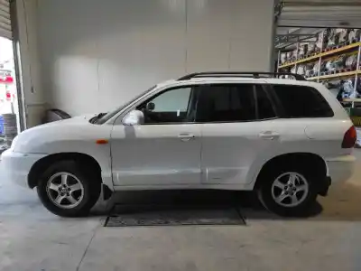 Veículo de Sucata hyundai santa fe (sm) 2.0 gls crdi do ano 2004 alimentado d4ea