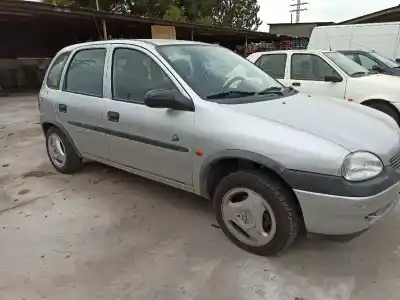 Véhicule à la ferraille opel corsa b viva de l'année 1998 alimenté x14sz