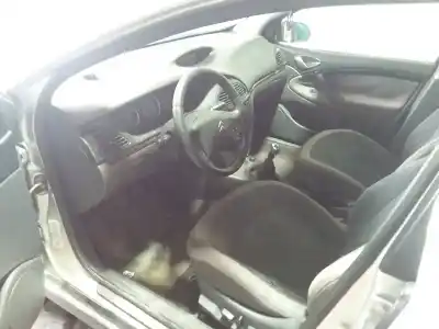 Veicolo di demolizione citroen c5 berlina 2.0 exclusive dell'anno 2005 alimentato rhr