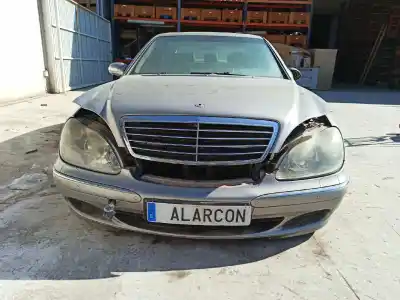 Véhicule à la ferraille mercedes-benz clase s (w220) berlina 320 cdi (220.025) de l'année 2003 alimenté 648960