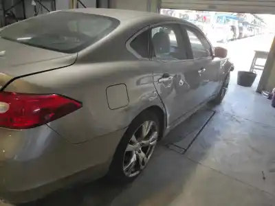 Vehicul casat infiniti m sedán m30d s premium al anului 2012 alimentat v9x653