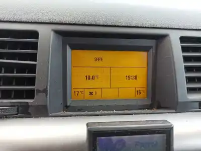 Sloopvoertuig opel vectra c berlina club van het jaar 2002 aangedreven y20dth