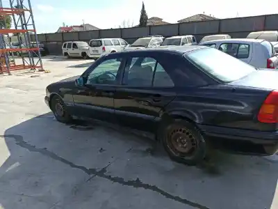 Verschrottungsfahrzeug mercedes-benz clase c (w202) berlina 180 (202.018) des jahres 2003 angetrieben 