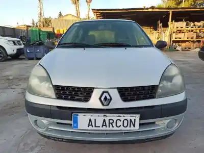 Scrapping Vehicle RENAULT CLIO II FASE II (B/CB0) Generique of the year 2003 powered 
