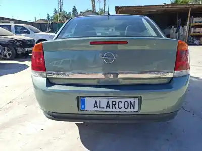 Sloopvoertuig opel vectra c berlina club van het jaar 2003 aangedreven y20dth