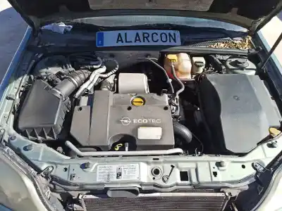 Sloopvoertuig opel vectra c berlina club van het jaar 2003 aangedreven y20dth