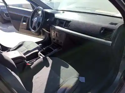 Sloopvoertuig opel vectra c berlina club van het jaar 2003 aangedreven y20dth