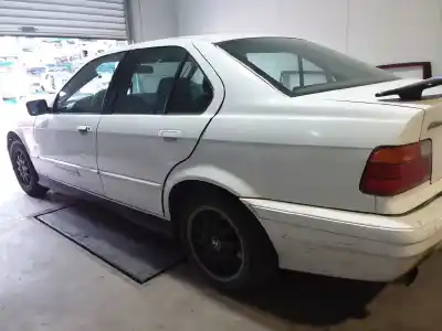 Veículo de Sucata bmw serie 3 berlina (e36) 318i do ano 1991 alimentado m43b18
