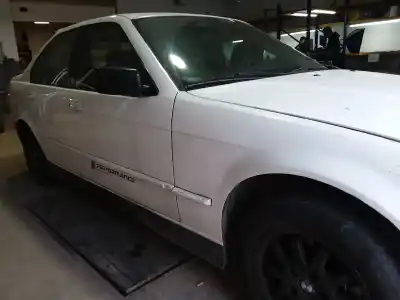 Veículo de Sucata bmw serie 3 berlina (e36) 318i do ano 1991 alimentado m43b18