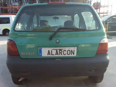 Véhicule à la ferraille renault twingo (co6) 1.2 de l'année 1994 alimenté 