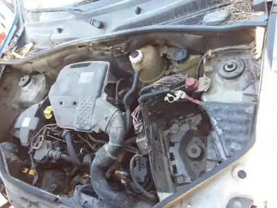 Veículo de Sucata renault kangoo (f/kc0) alize do ano 2001 alimentado  Veículo de Sucata renault kangoo (f/kc0) alize do ano 2001 alimentado