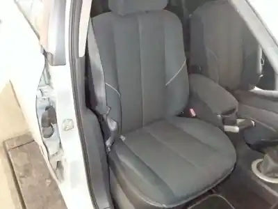 Veículo de Sucata renault megane ii berlina 5p confort authentique do ano 2004 alimentado k9k722