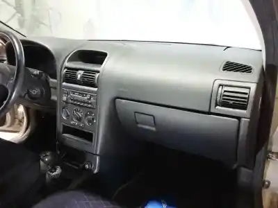 Veículo de Sucata opel astra g berlina comfort do ano 1999 alimentado x16xel