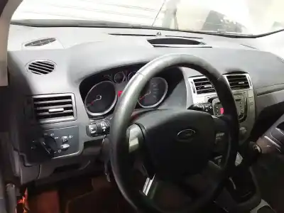 Veicolo di demolizione ford kuga (cbv) titanium dell'anno 2011 alimentato ufda