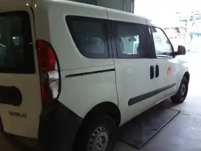 Здавання транспортного засобу fiat doblo active року 2010 потужний 