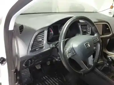 Scrapping Vehicle seat                                               leon (5f1)                                                                                                                                                                                                                                                 style plus                                                                                                                                                                                                                                                 of the year 2017 powered ddya