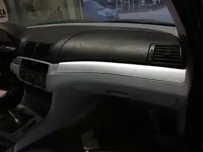 Veículo de Sucata bmw serie 3 berlina (e46) 320d do ano 2000 alimentado m47204d1