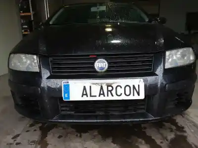Veicolo di demolizione fiat                                               stilo multi wagon (192)                                                                                                                                                                                                                                    1.6 16v                                                                                                                                                                                                                                                    dell'anno 2005 alimentato 182b6000