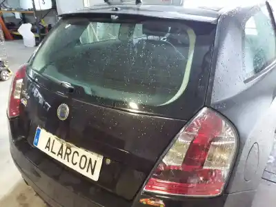 Veicolo di demolizione fiat                                               stilo multi wagon (192)                                                                                                                                                                                                                                    1.6 16v                                                                                                                                                                                                                                                    dell'anno 2005 alimentato 182b6000