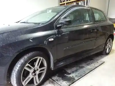 Veicolo di demolizione fiat                                               stilo multi wagon (192)                                                                                                                                                                                                                                    1.6 16v                                                                                                                                                                                                                                                    dell'anno 2005 alimentato 182b6000