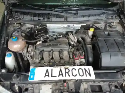 Veicolo di demolizione fiat                                               stilo multi wagon (192)                                                                                                                                                                                                                                    1.6 16v                                                                                                                                                                                                                                                    dell'anno 2005 alimentato 182b6000