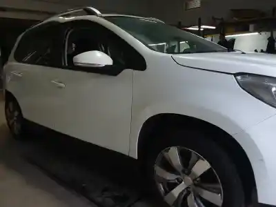 Veículo de Sucata peugeot 2008 (--.2013->) active do ano 2015 alimentado 9hp/9h06
