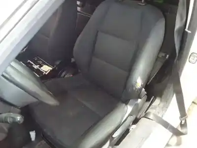 Vehicul casat peugeot 207 confort al anului 2009 alimentat 8hzdv4td