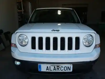 Véhicule à la ferraille JEEP PATRIOT Limited de l'année 2011 alimenté 